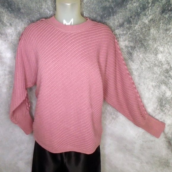 Vera Wang Warm Sweater, Dolman Sleeves, Fun Details, Dusty Pink Mauve Pullover - Picture 3 of 10